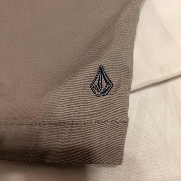 Volcom Shorts Mens 32 Grayish Green Lined Waist Cotton Blend Good Condition - Picture 14 of 14